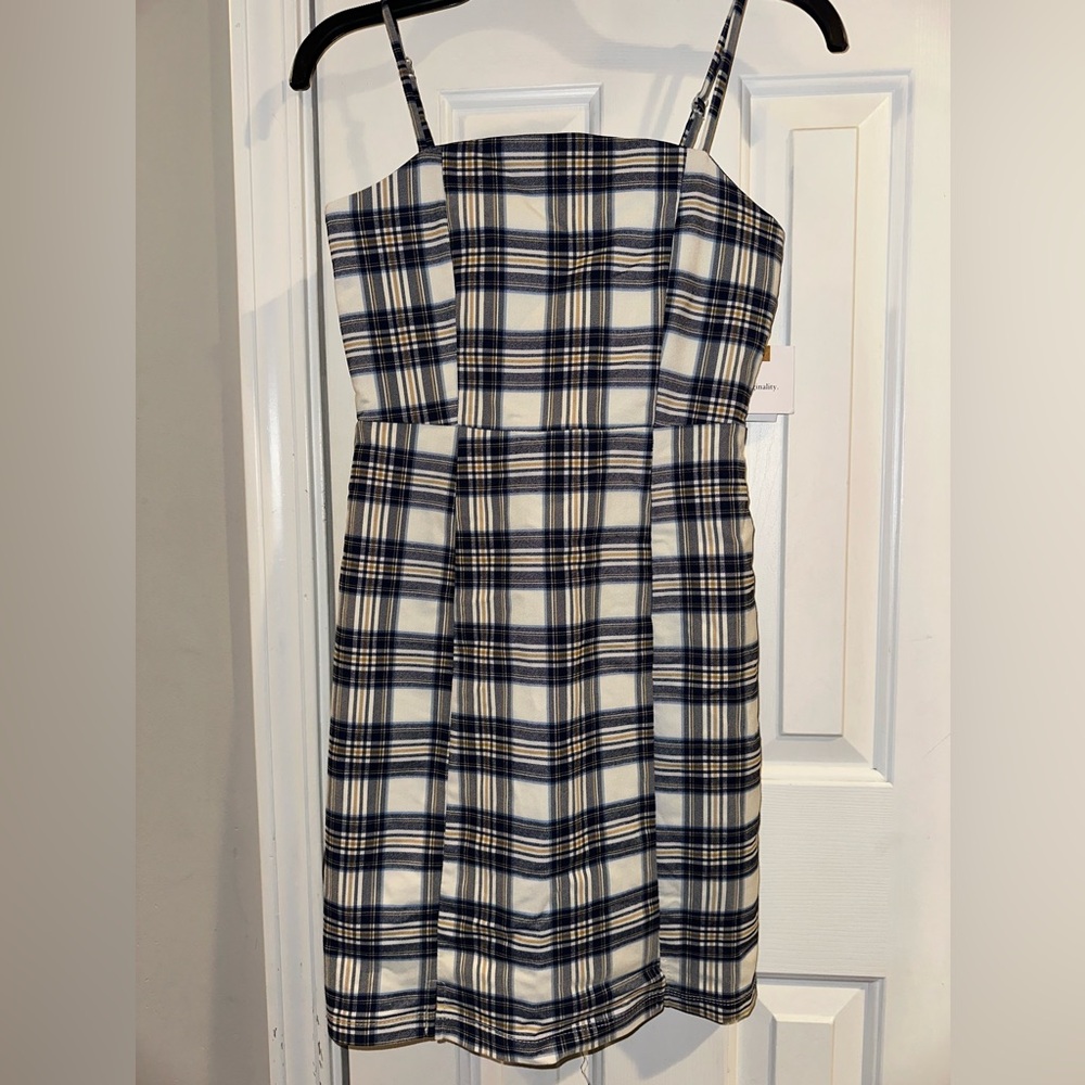 Originality Plaid Mini Dress Size Medium Adjustable Straps Zip Back NWT